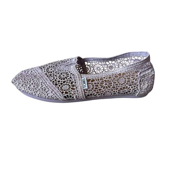 TOMS Women's Light Pink crochet espadrille slip on shoes, size 9 - Picture 1 of 10